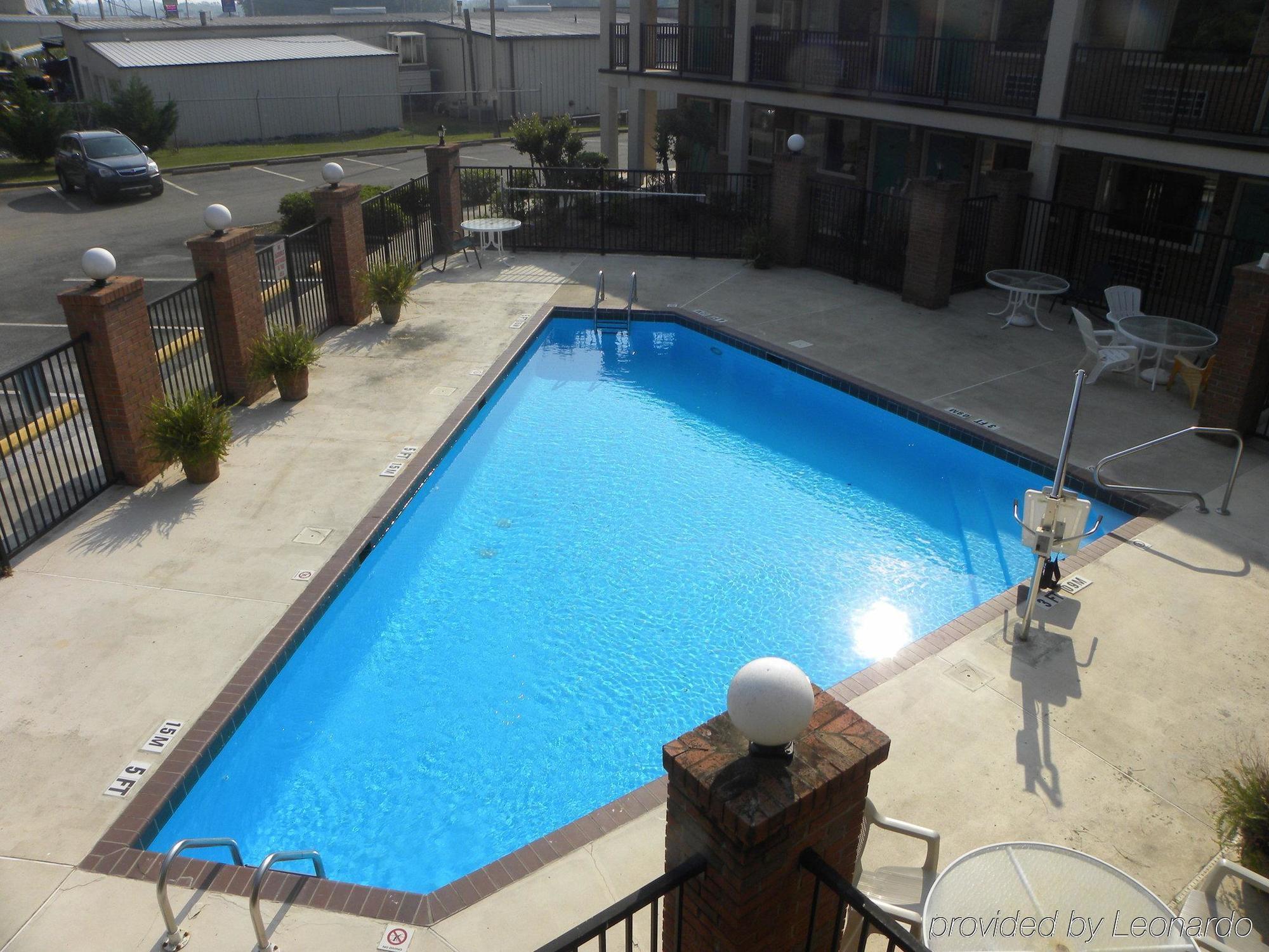 Red Roof Inn & Suites Scottsboro Exterior foto